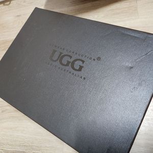 UGG 2023 슬리퍼