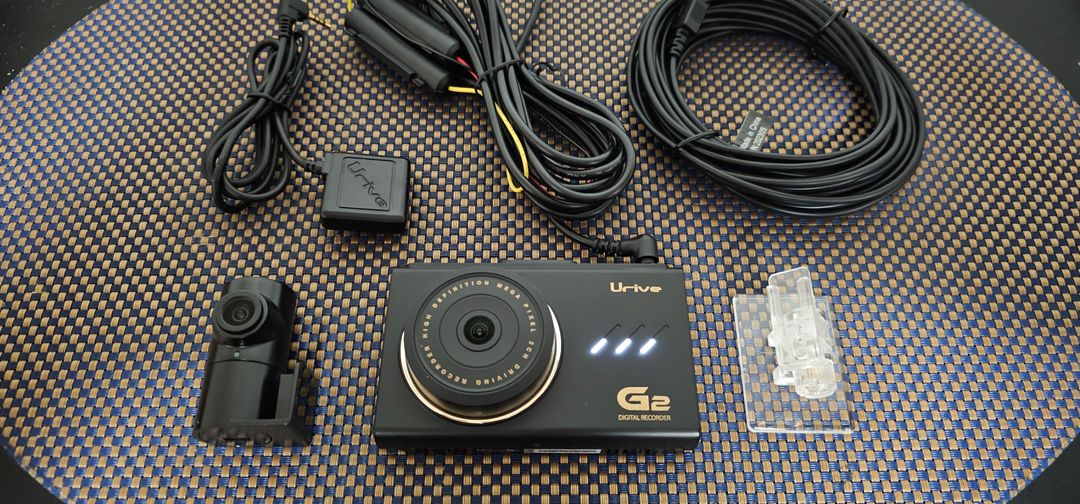 유라이브 G2 블랙박스 (GPS, 32GB메모리)