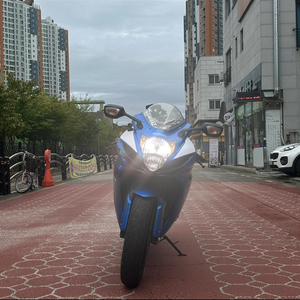 스즈키 GSX-R600 16년식 차량입니다.