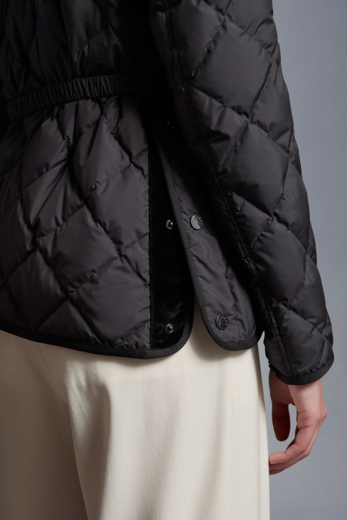 몽클레어 23FW 씨냐 다운패딩 (여성/블랙)사이즈 0--8