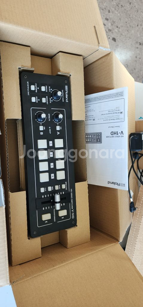 Roland v-1hd 스위쳐--1