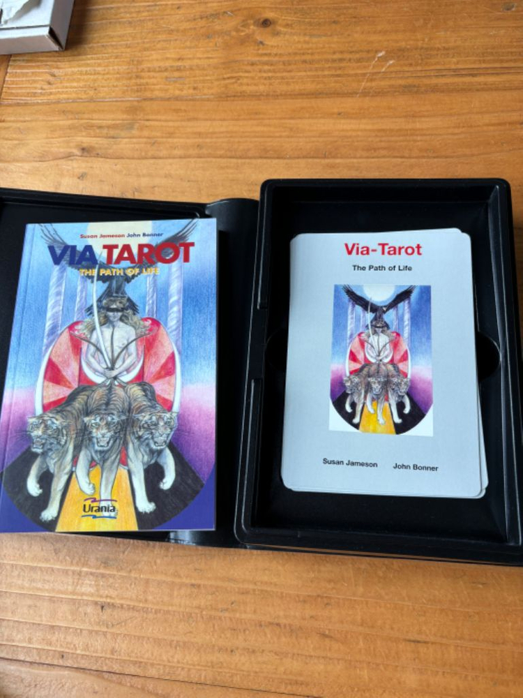 비아 타로카드 팝니다--1