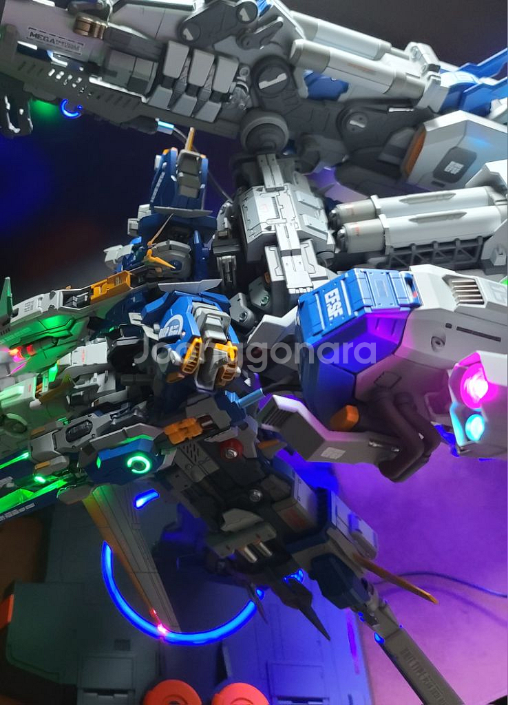 메카니코어 딥스트라이커 건담 도색작--1