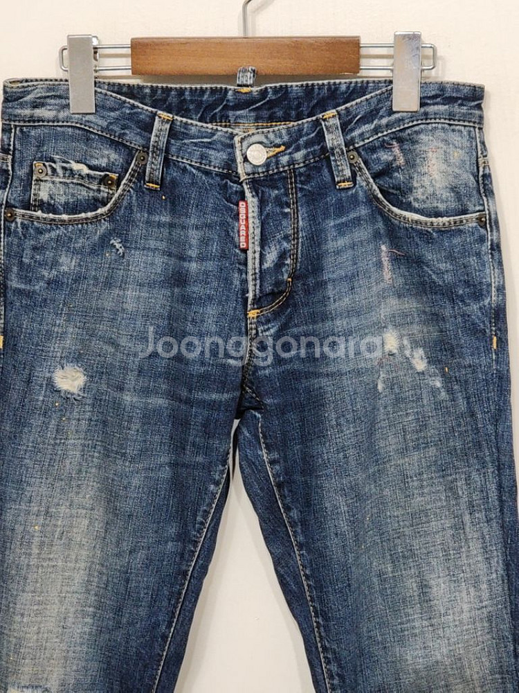 디스퀘어드 청바지 딘댄 눈꽃워싱 S74LA0391--1