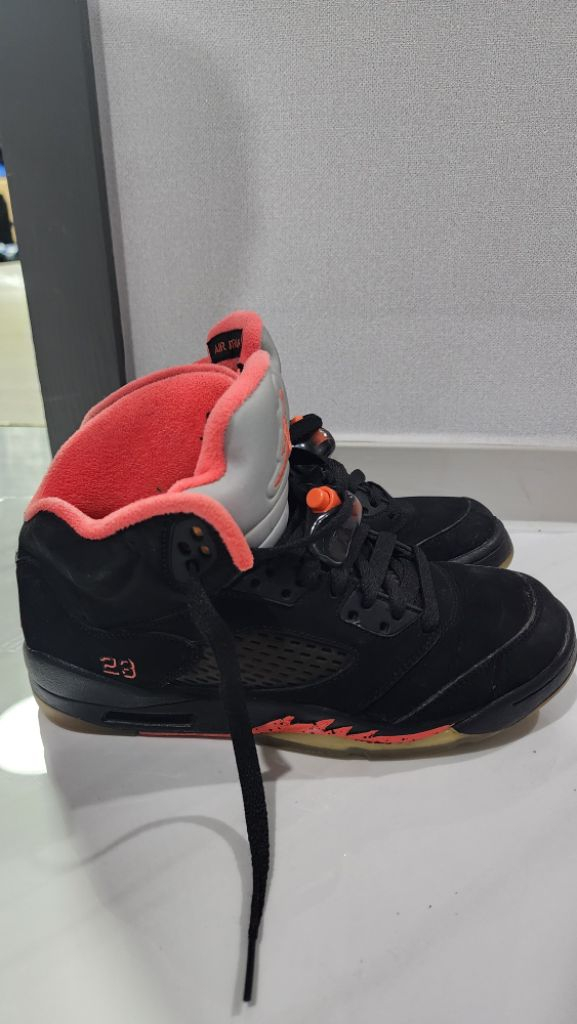 나이키 조던5 운동화 키즈 여성 여자 아동 블랙핑크 이미지