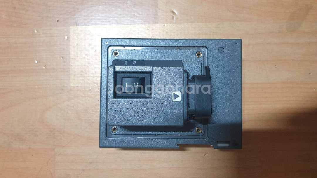 AGP3000H-ADPCOM-01 Pro-face--2