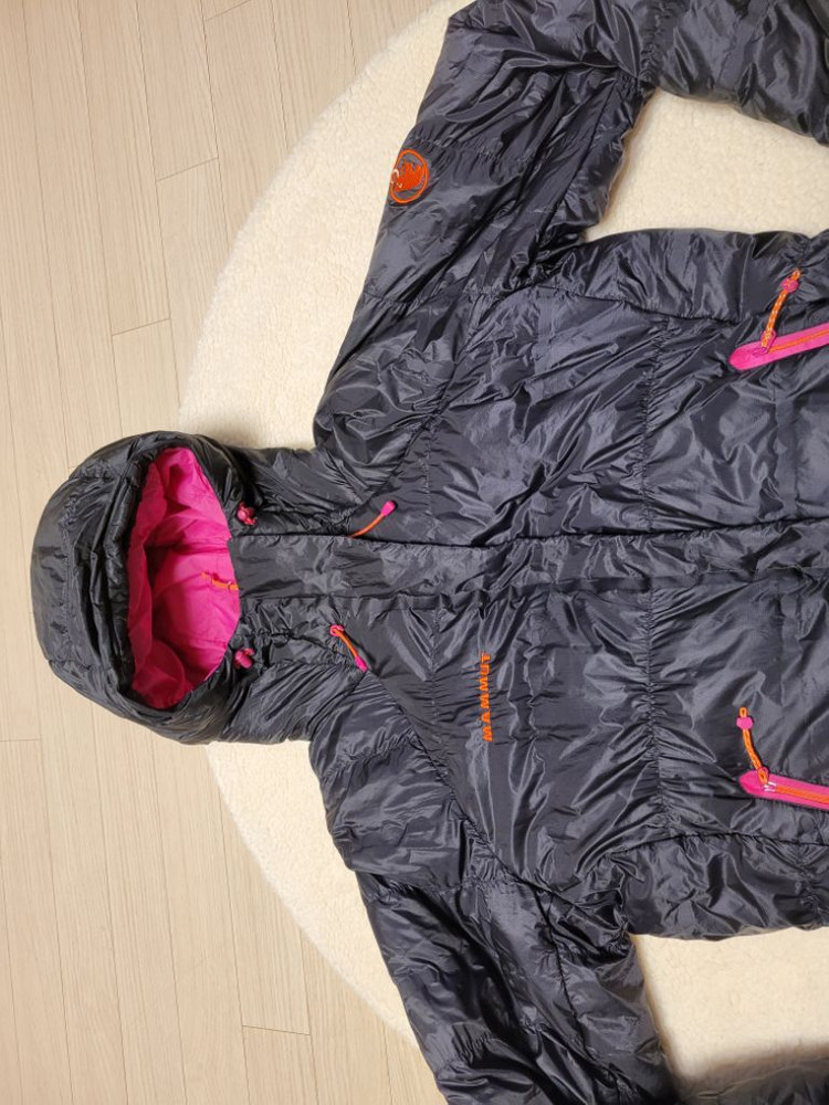 마무트 다운자켓--1