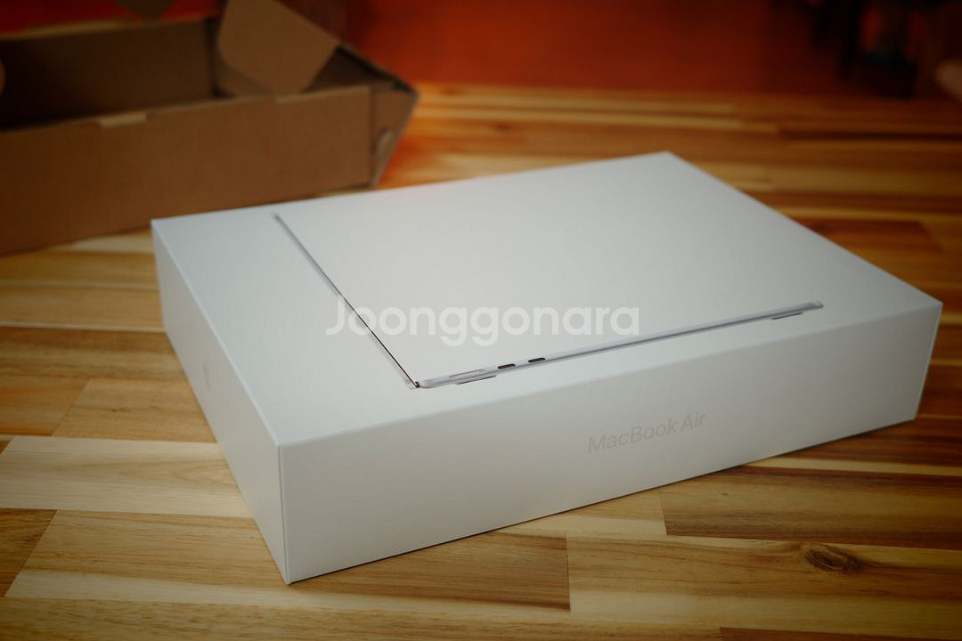 맥북에어 M2 13in 실버 8C/16GB/512GB--2