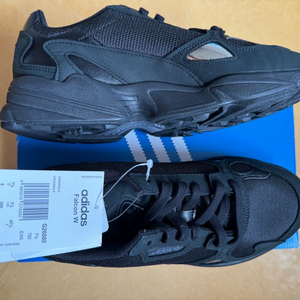 아디다스 우먼스 팔콘 블랙 G26880(새상품 255)