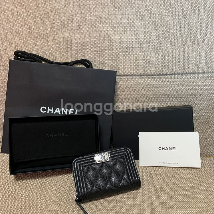 샤넬 보이 지퍼 카드지갑 은장(새상품)--3