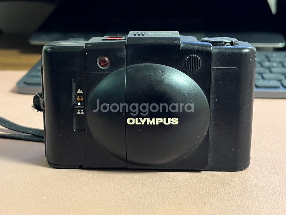 포켓 필름카메라, 올림푸스 XA2--1