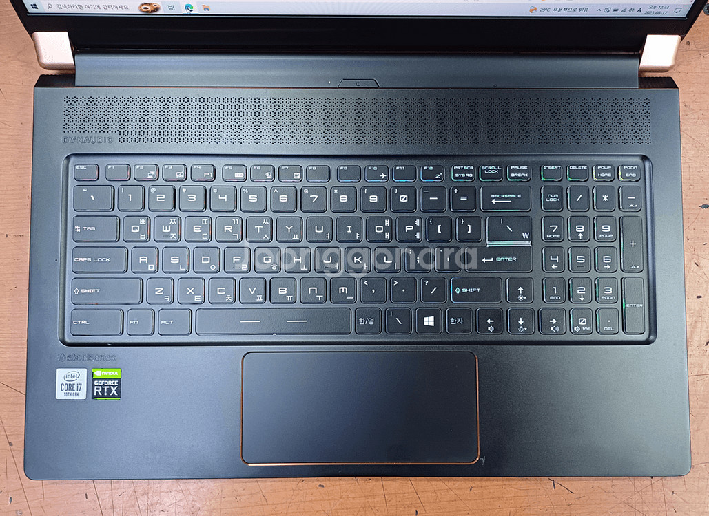 MSI GS75 Stealth 10SE i7-2.6G--3