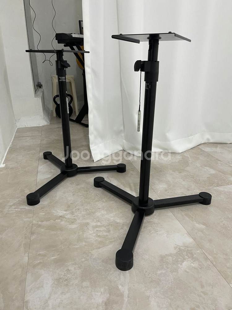 K&M 26720-000-55 스피커 스탠드--1
