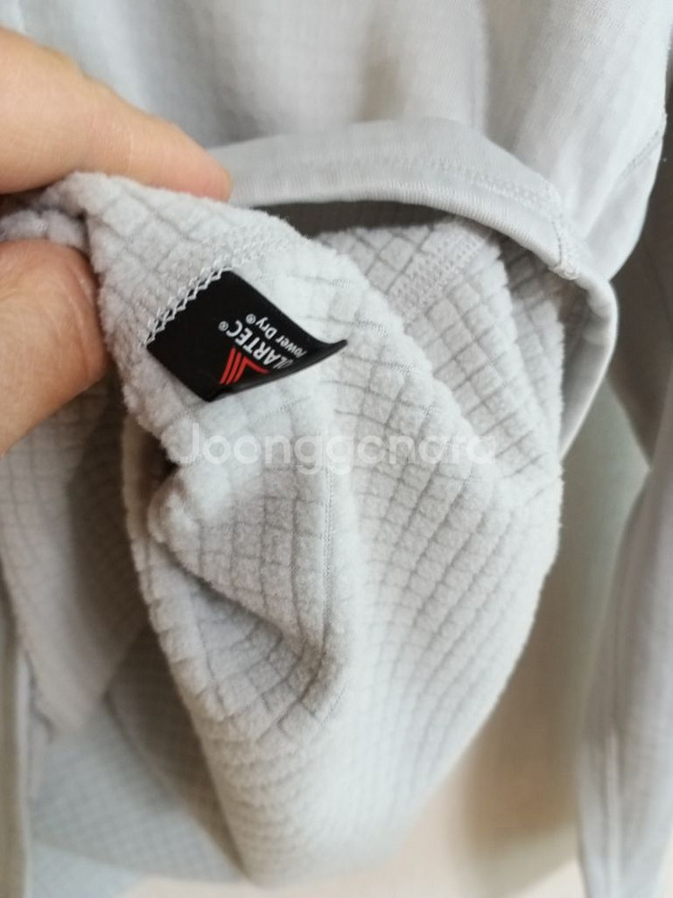 여성 파타고니아 후리스 기모 등산티셔츠 (스판100)--4