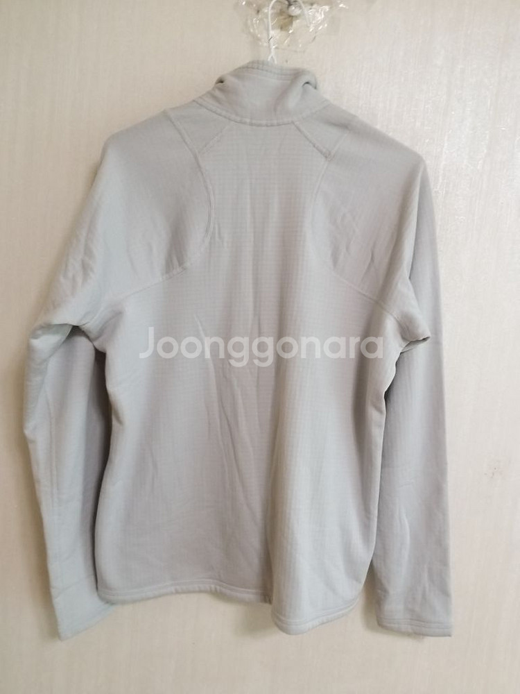 여성 파타고니아 후리스 기모 등산티셔츠 (스판100)--5