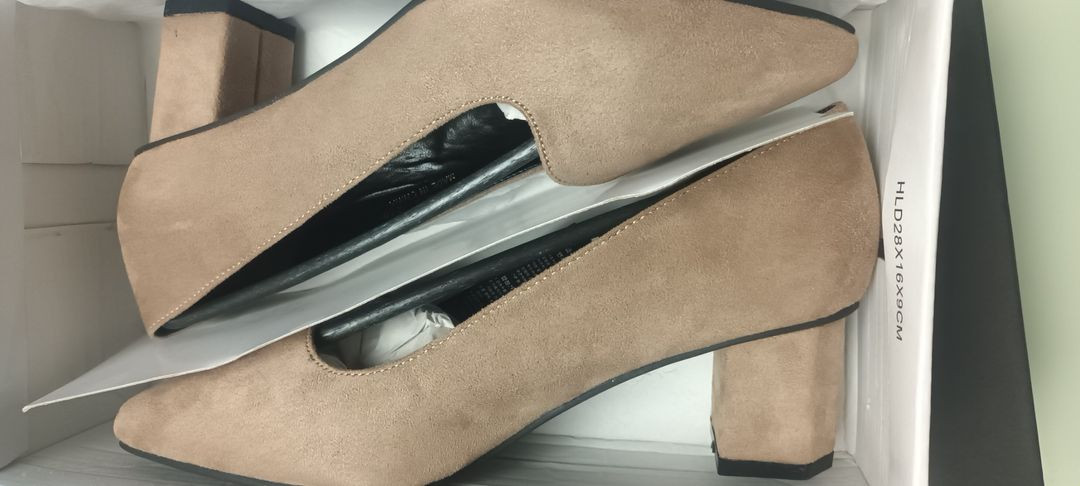 로엠 스웨이드 펌프스 굽 5cm 230 정사이즈 새상품--1