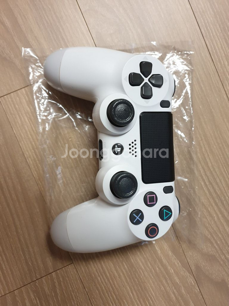 PS4 슬림 1TB + 타이틀 팝니다--2