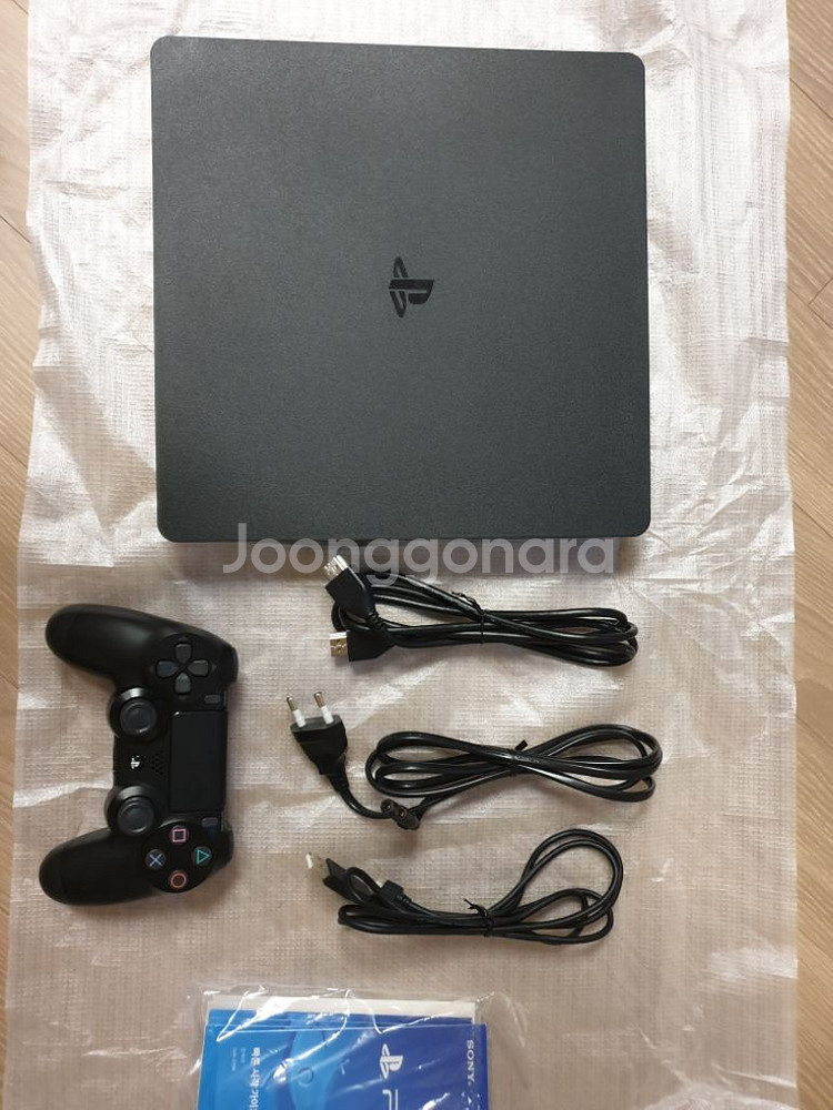 PS4 슬림 1TB + 타이틀 팝니다--1