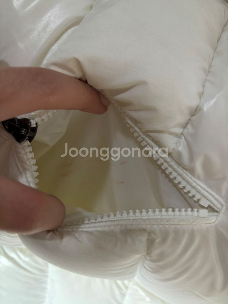 급처))네고가능))) 몽클레어 여자 패딩 (14y)--5