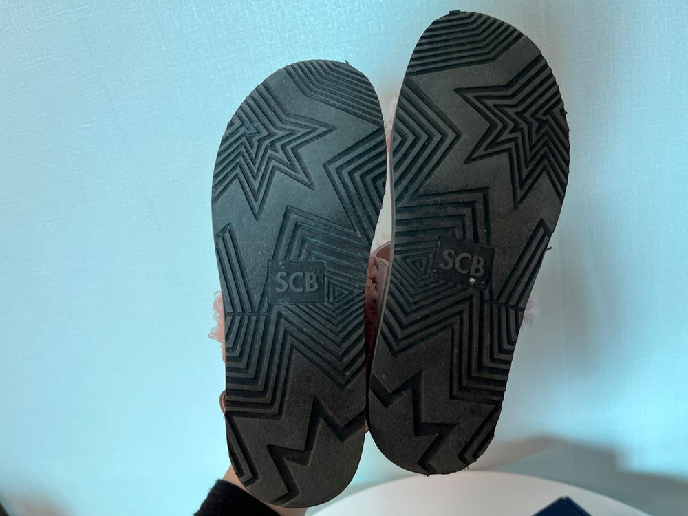 슈콤마보니 샌들--7