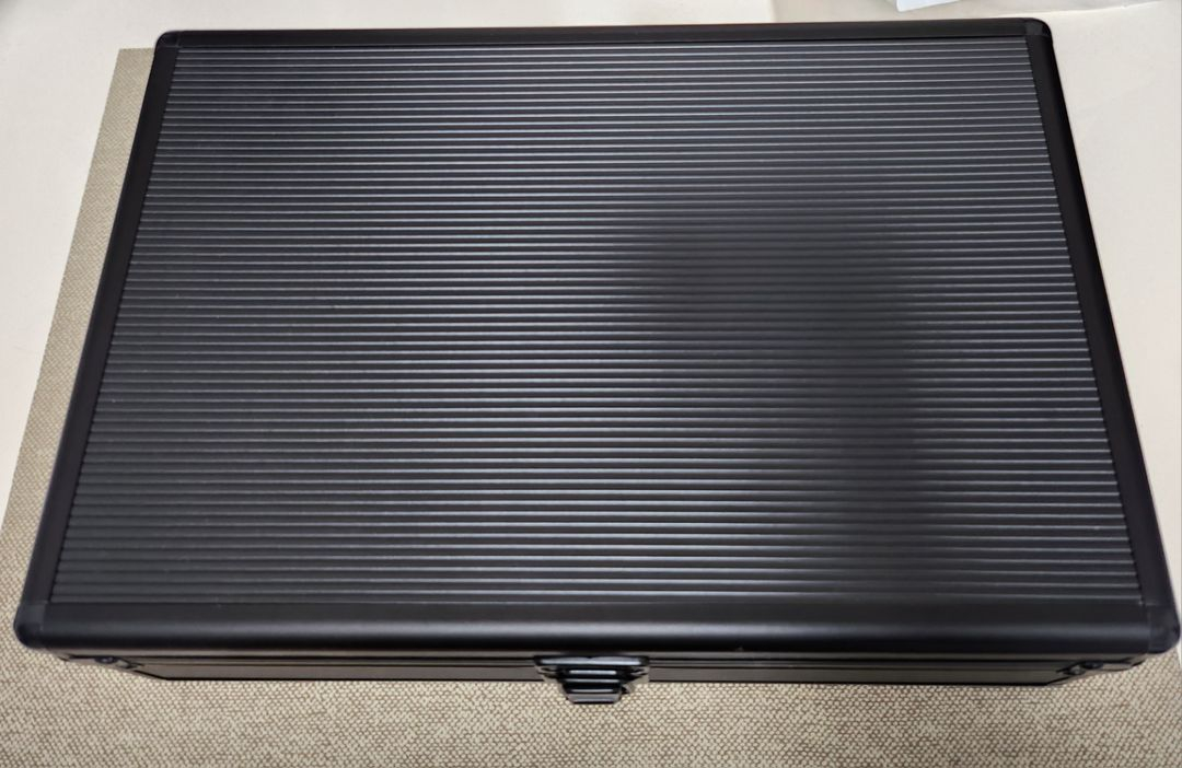 알루미늄 시계 10구 보관함 이미지