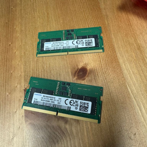 삼성 노트북 램 ddr5-4800 8기가 두개 팝니다.