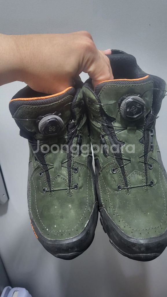 블랙야크 고어텍스 등산화 판매(260 사이즈) 가격인하--0