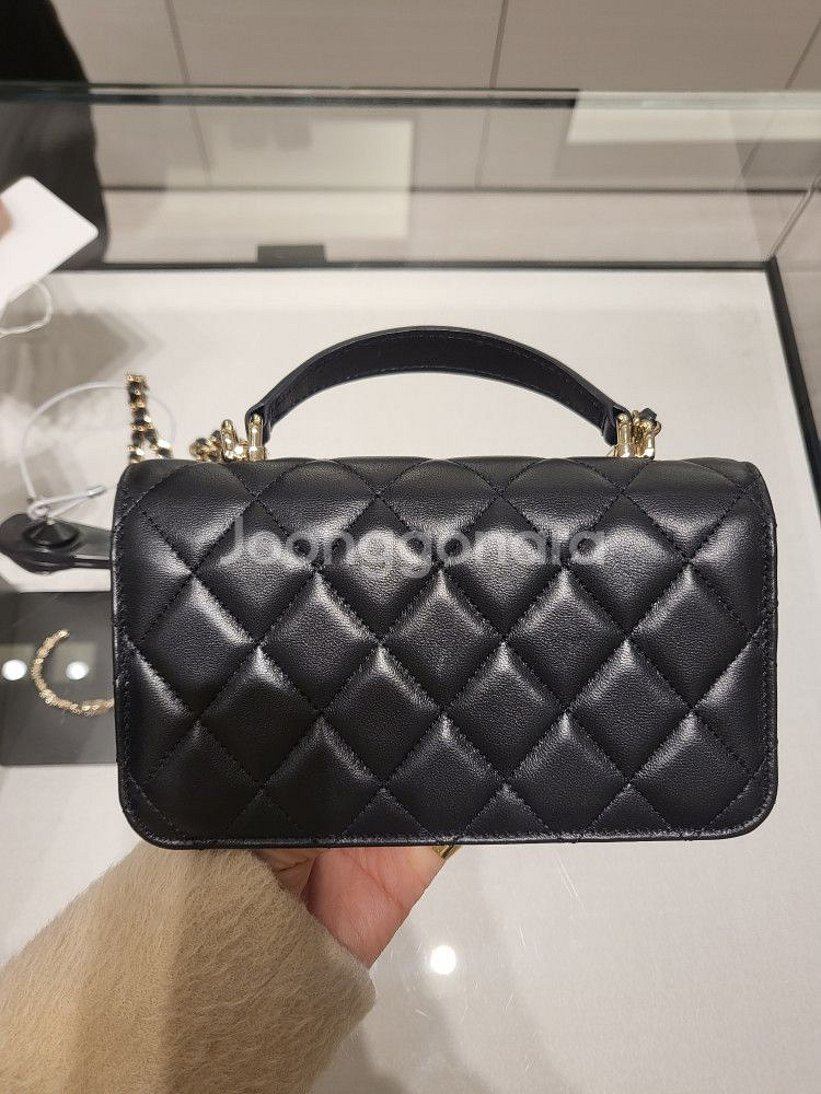 23FW 샤넬 CHANEL 탑핸들 폰홀더 플랩백--2