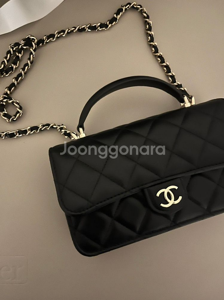 23FW 샤넬 CHANEL 탑핸들 폰홀더 플랩백--6