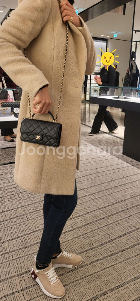 23FW 샤넬 CHANEL 탑핸들 폰홀더 플랩백--8