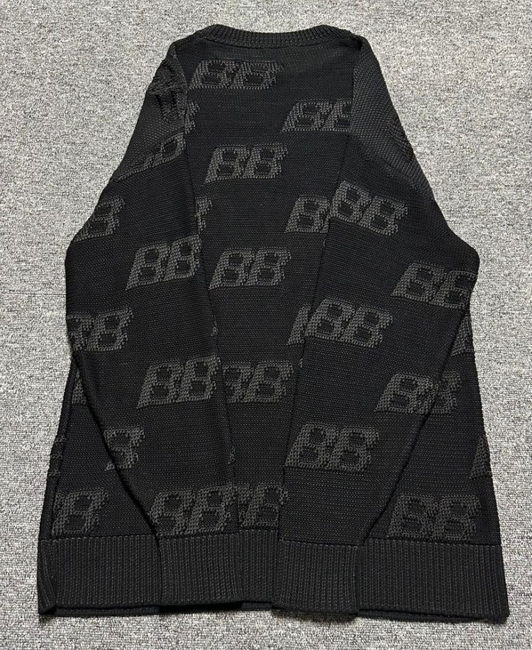 발렌시아가 BB 자수 로고 니트 (여성 오버핏 ) 이미지