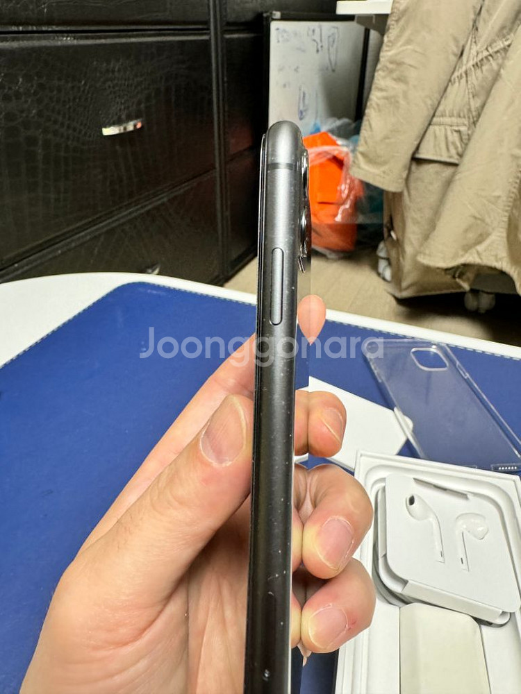 아이폰11 64GB 풀박스 판매합니다.배터리86%--6