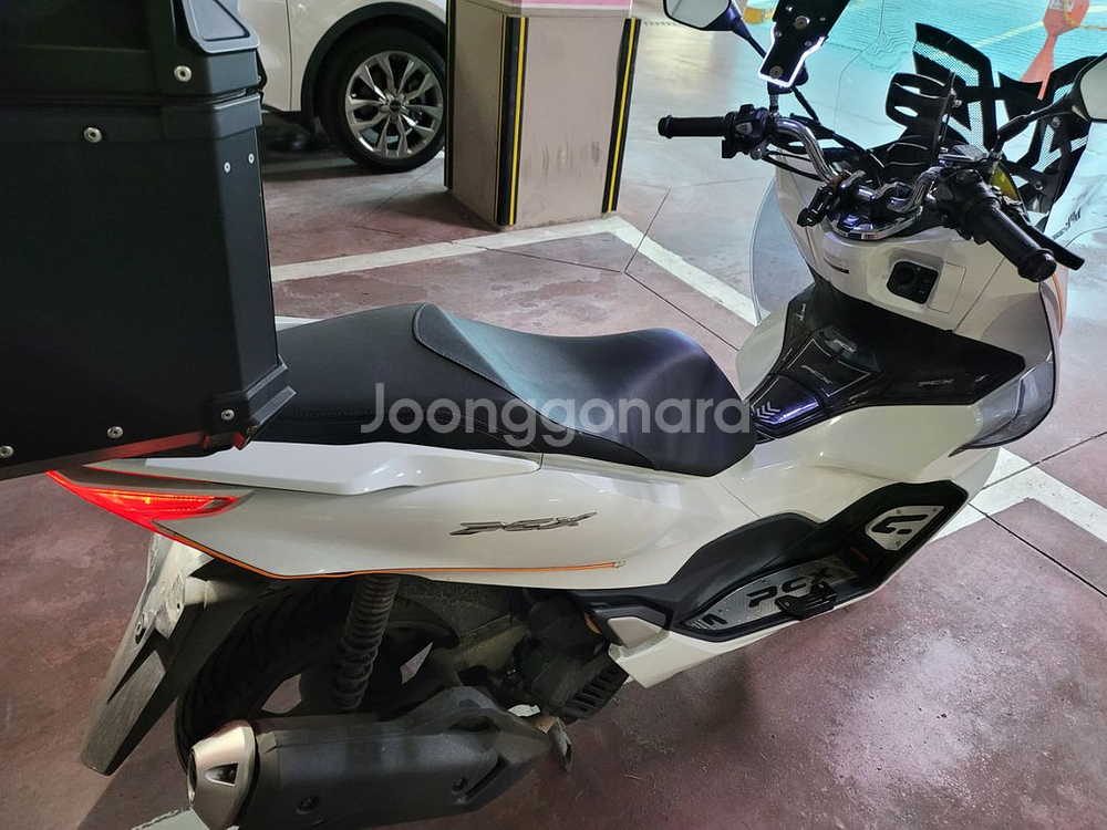 pcx125(cbs) 22년식 판매합니다--6