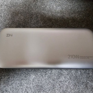 즈미 ZMI QB826G 보조배터리 210W 2500