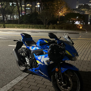 부산 스즈키 gsxr125 낮은키로수