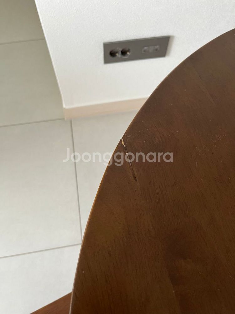 1000mm 원형테이블과 의자2개--2