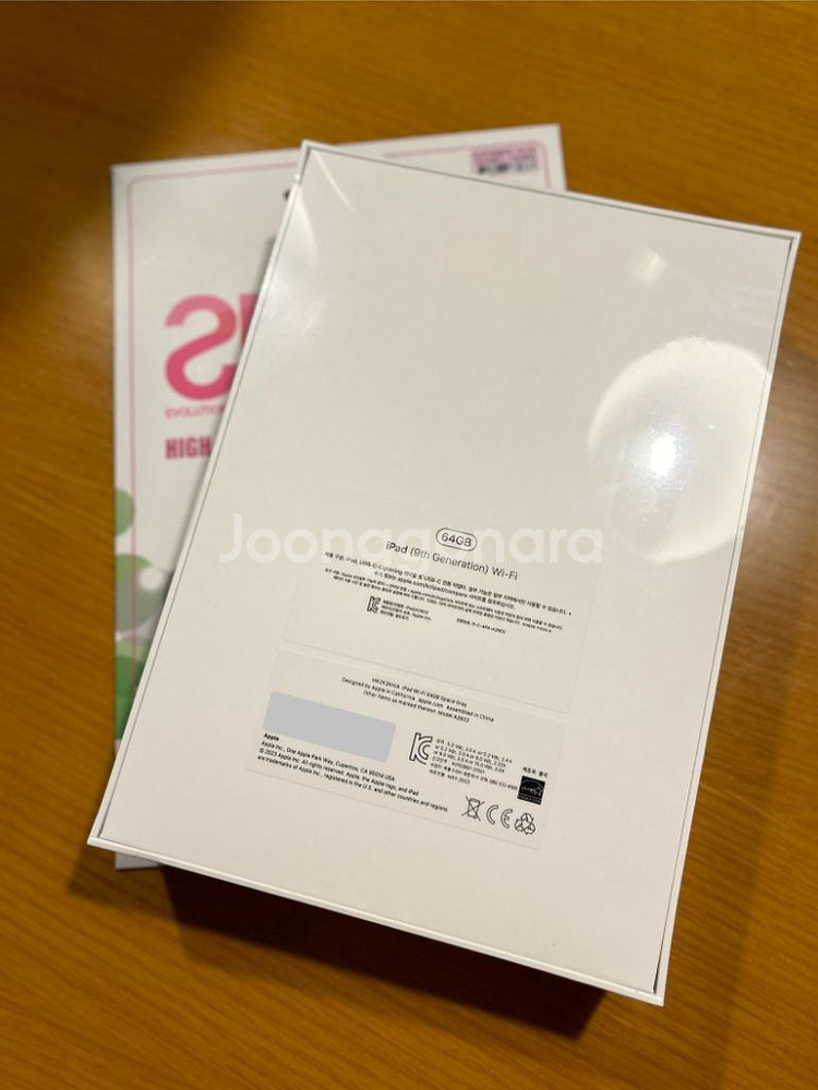 아이패드9세대 64GB WiFi 미개봉--1