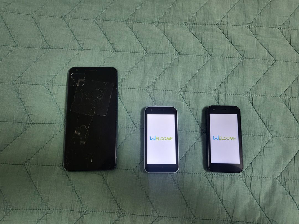 미니 스마트폰 인싸템 새상품 필름 케이스포함--4