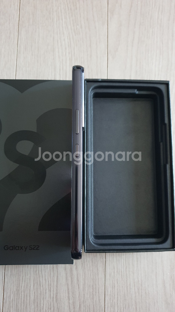 갤럭시 s22 자급제 판매합니다--2