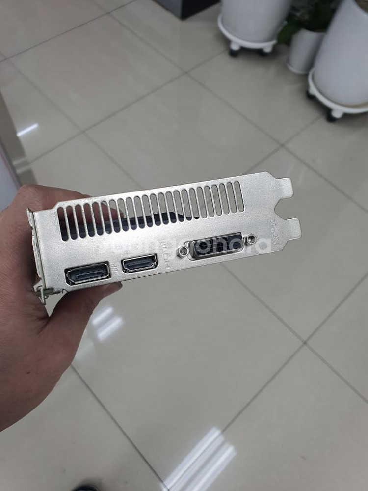 ALPHA gtx1050 그래픽카드--2