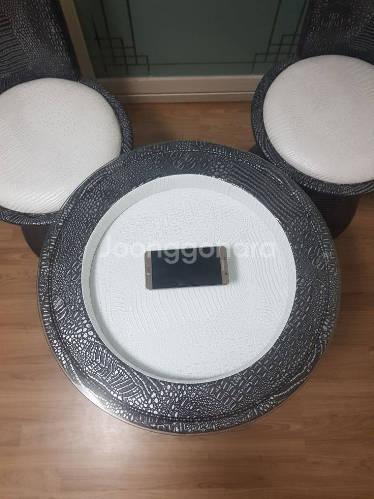 테이블 의자 세트--1