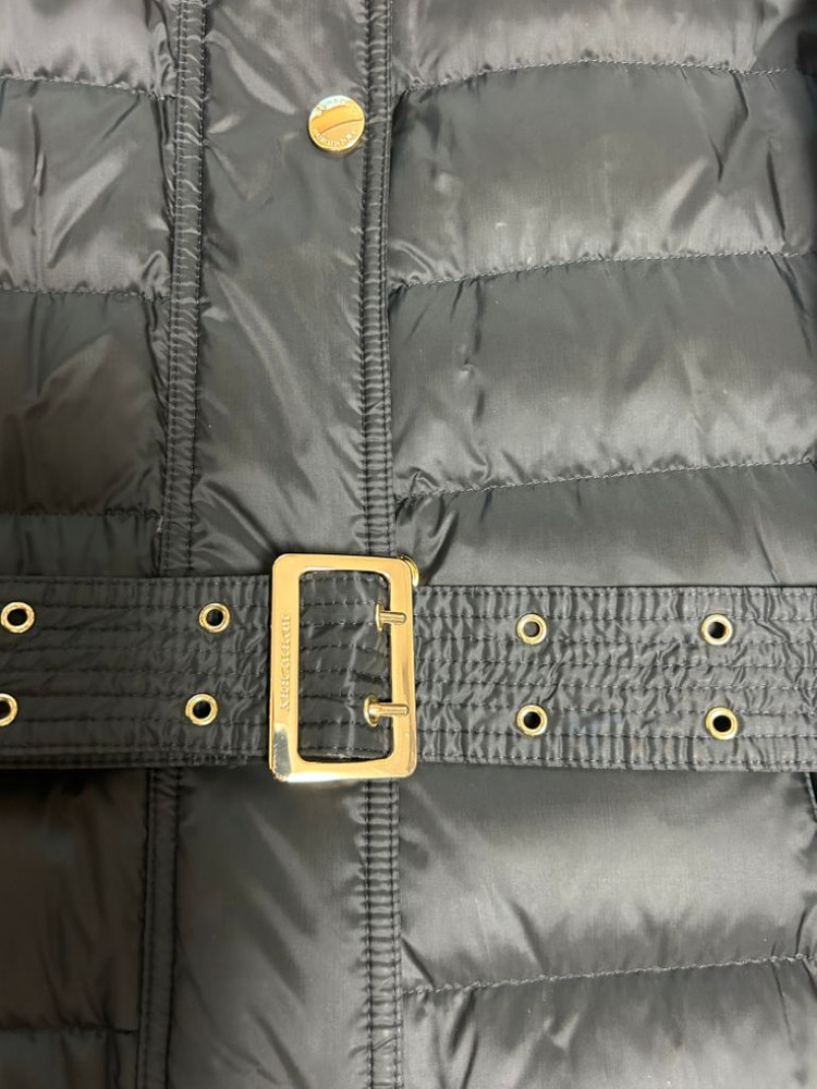 버버리 구스다운 블랙패딩(M)--4