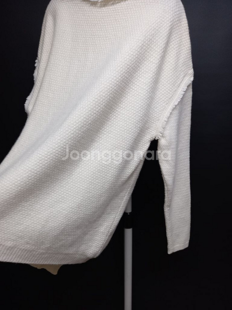 세컨플로어 춘추동 루즈핏 니트 스웨터 66--5