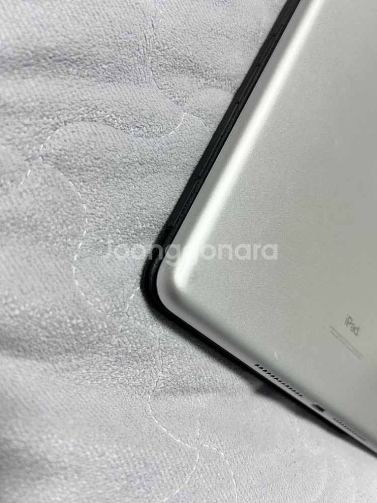아이패드 7 32GB 와이파이--3