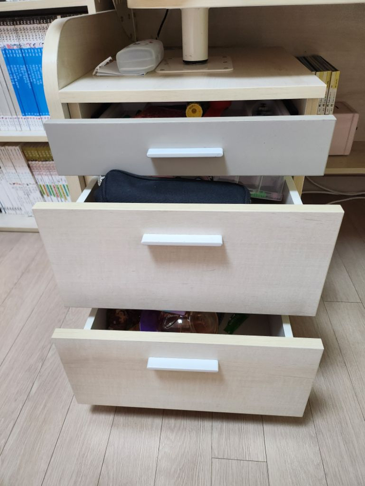 책상거의깨끗--5