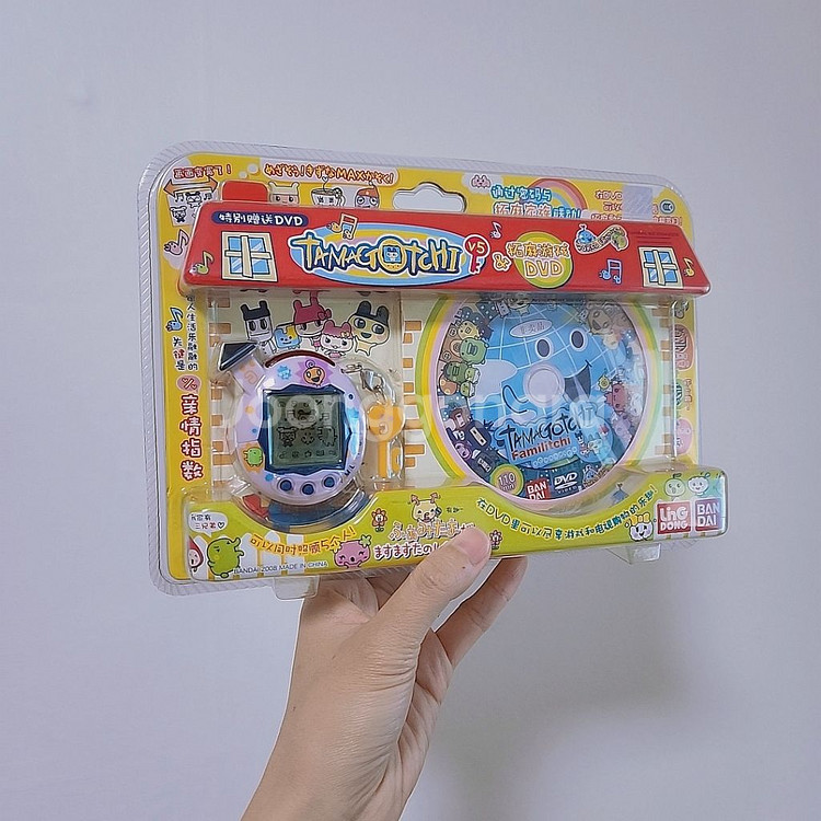 다마고치 영문판 v5 패미타마 미개봉--1