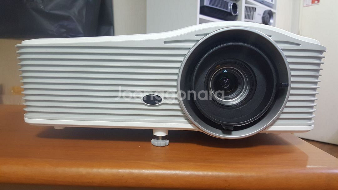 옵토마 WU515t 6000안시 세미 단초점 풀HD--0