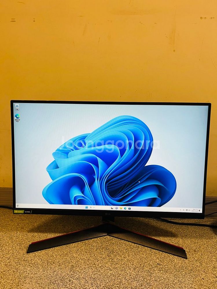 lg 27인치 144hz 모니터 팝니다. (택포함)--0