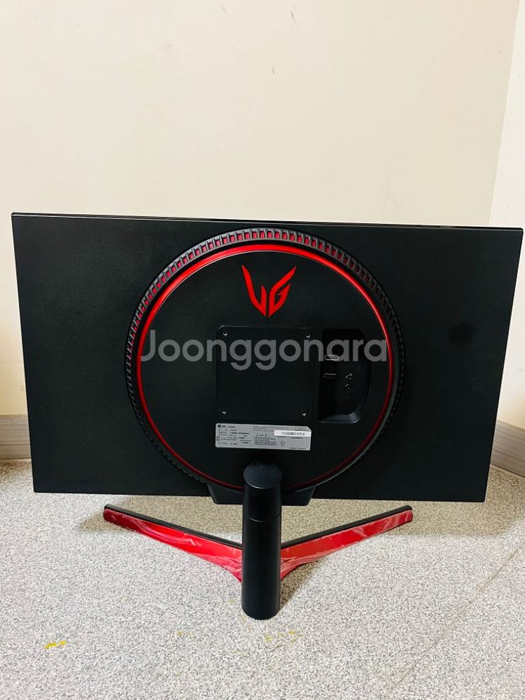 lg 27인치 144hz 모니터 팝니다. (택포함)--1