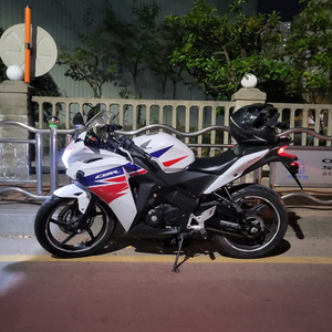 cbr125 16년식